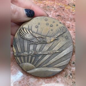 '70s Round Brass Belt Buckle Flying Bald Eagle Stars Sunset Western Boho Vintage